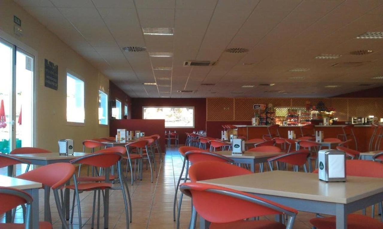 Hostal Ayamonte Los Mellizos Bagian luar foto