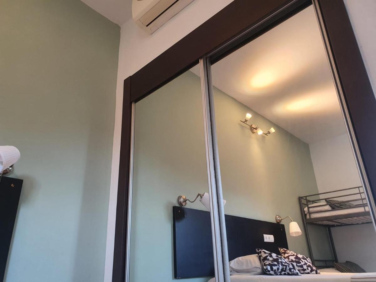 Hostal Ayamonte Los Mellizos Bagian luar foto